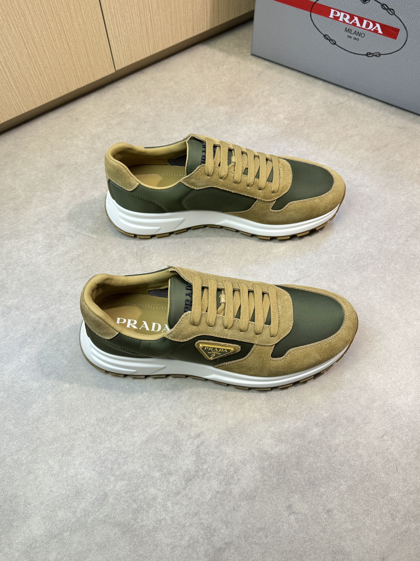 Zapatillas Prada casual sports shoes